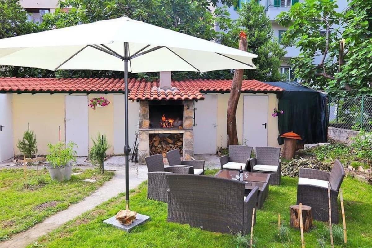 Split Central Retreat المظهر الخارجي الصورة